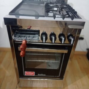 cocina latina 2 hornallas con plancha y tostadora. visor negro